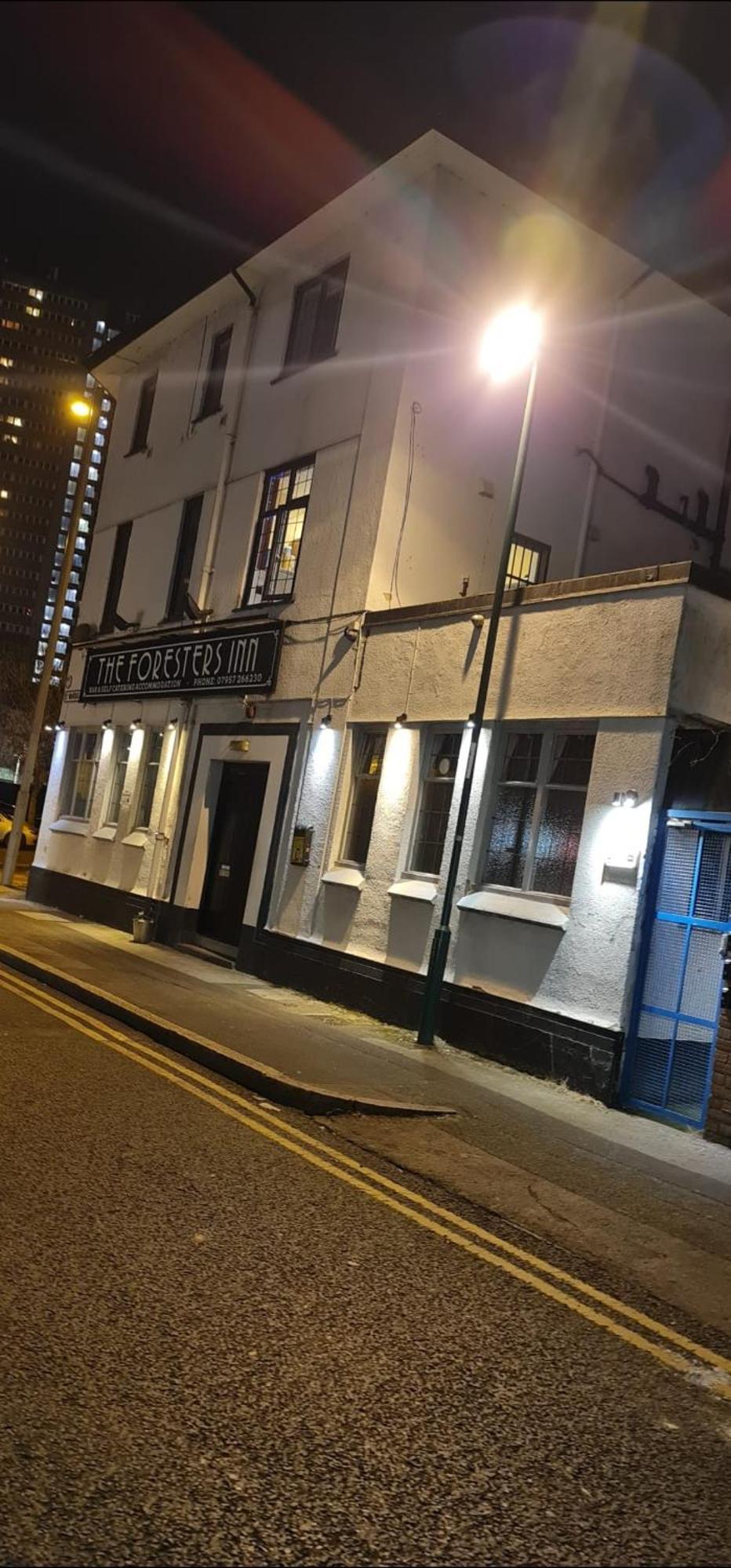 Foresters Inn Contractors Own Apartment - City Centre By Victoria Centre Shopping Centre - Your Own 7 Double Bedrooms Private Apartment With 3 Bathrooms And Snooker Room - Full Kitchen - Outdoor Parking For Cars Or Vans At Five Pounds A Day Nottingham Extérieur photo